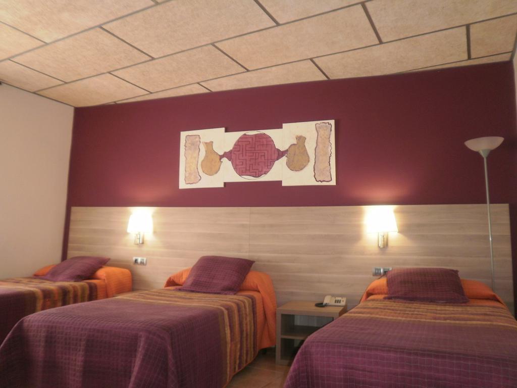 Hotel Victor Rialp Exterior foto